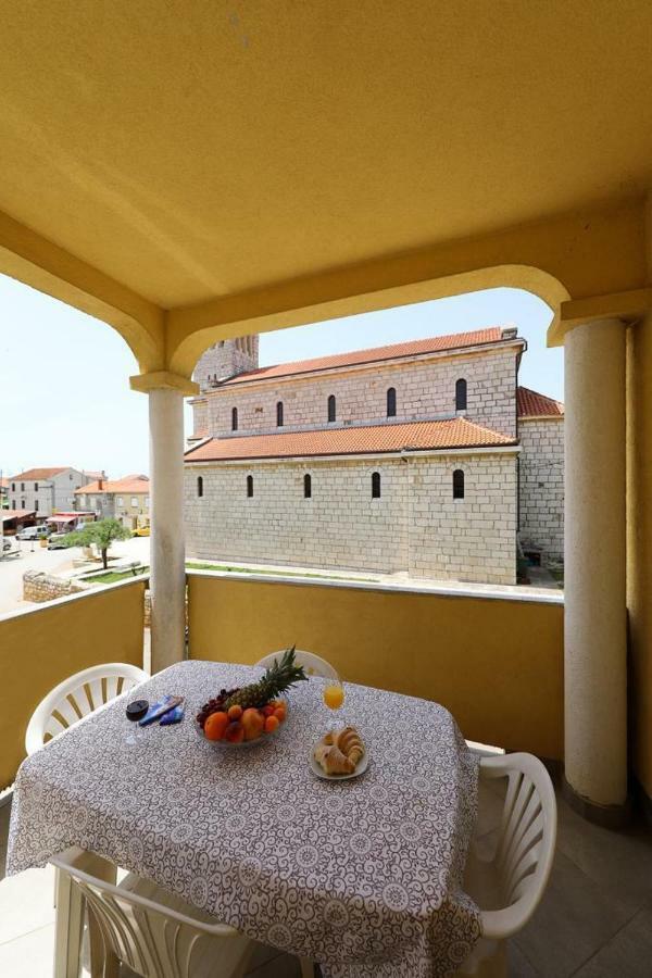 Апартаменти Apartman Bluemarin Пакоштане Екстер'єр фото